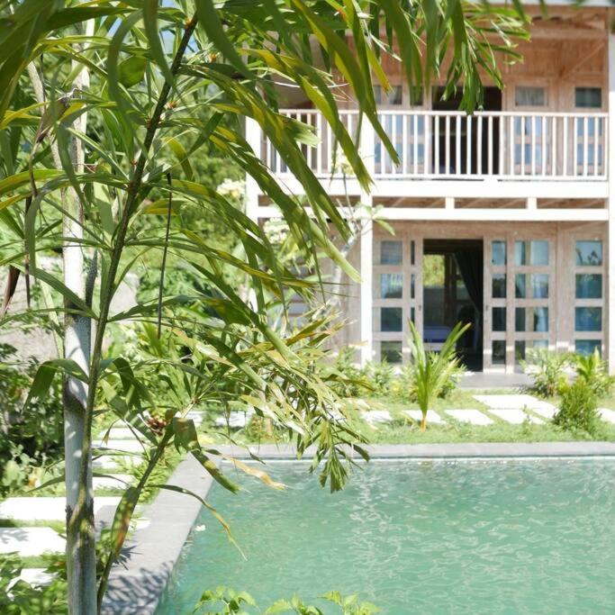 Silir Villa "Your Cozy Home" Матарам Экстерьер фото