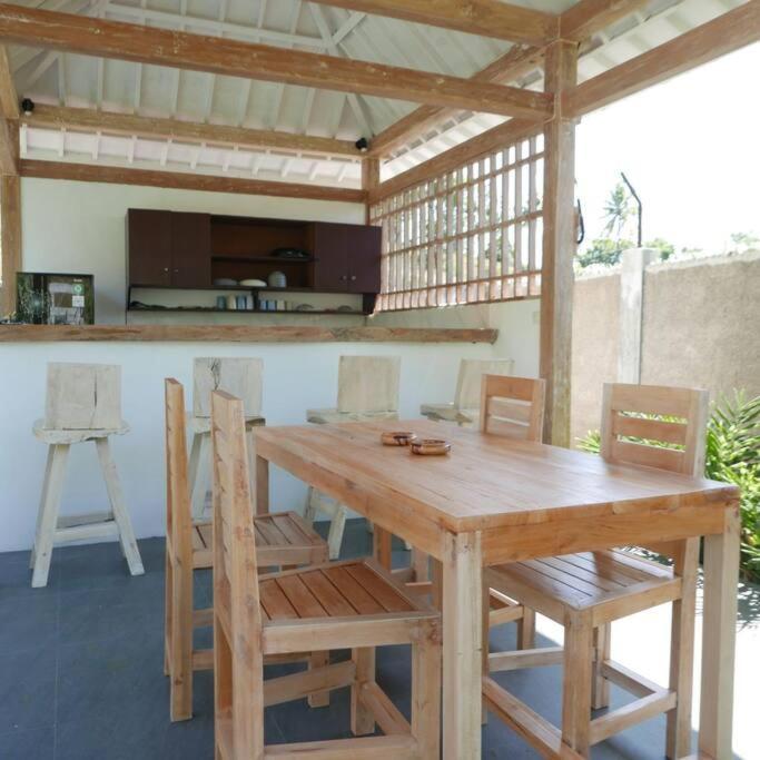 Silir Villa "Your Cozy Home" Матарам Экстерьер фото