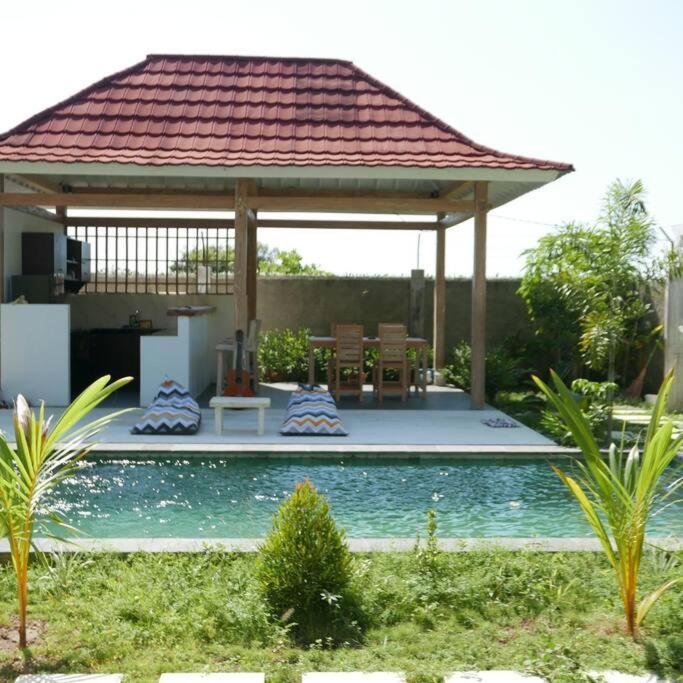 Silir Villa "Your Cozy Home" Матарам Экстерьер фото