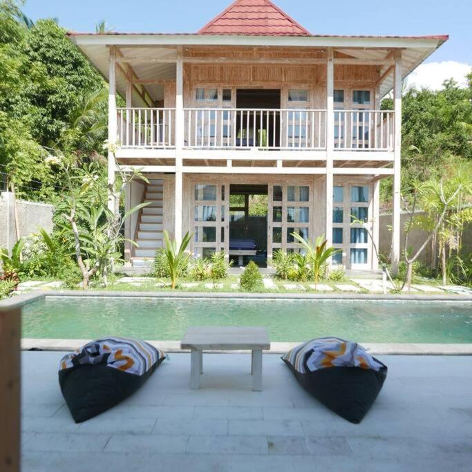 Silir Villa "Your Cozy Home" Матарам Экстерьер фото